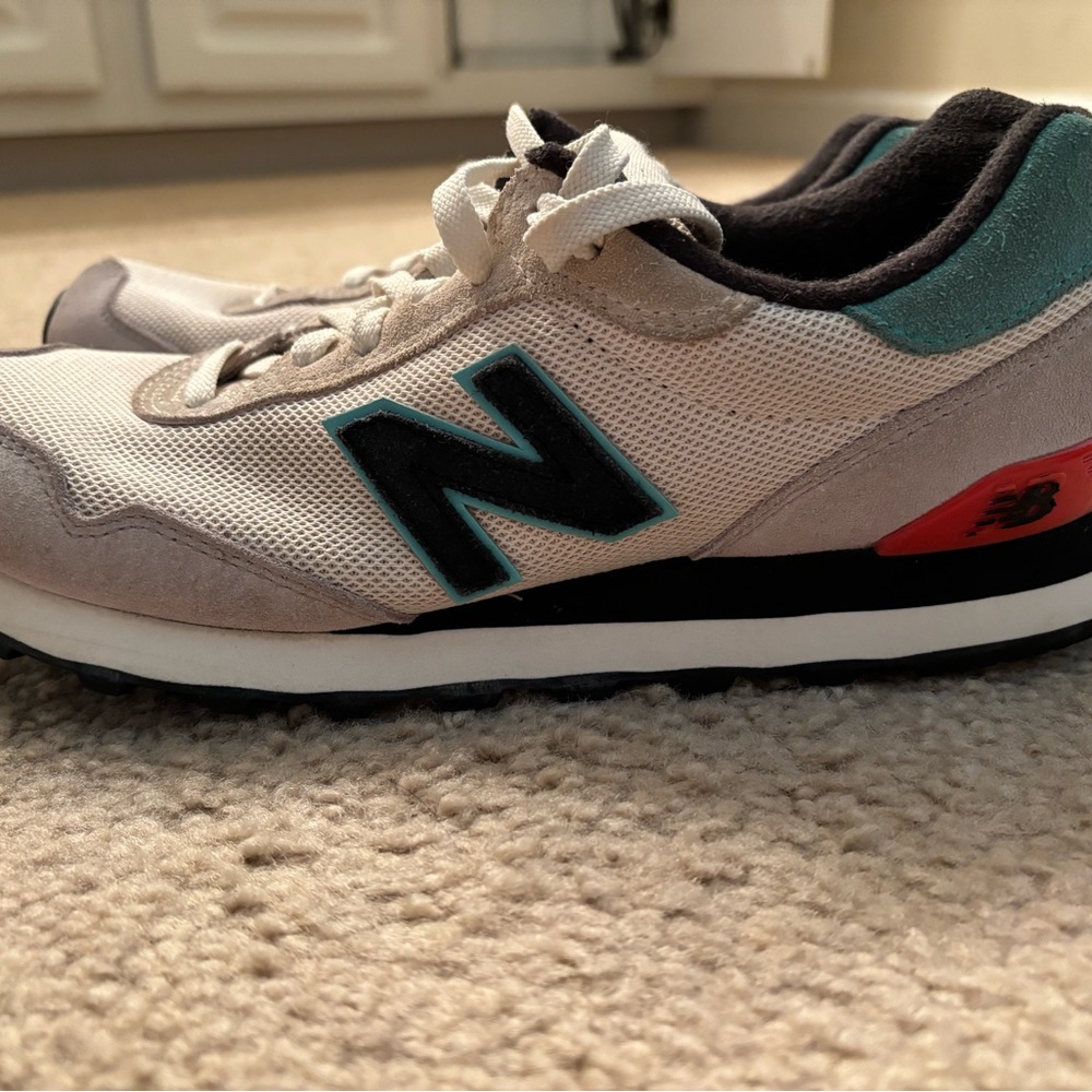 New Balance 515, women's 9.5B, white/gray/teal/red - Picture 4 of 9